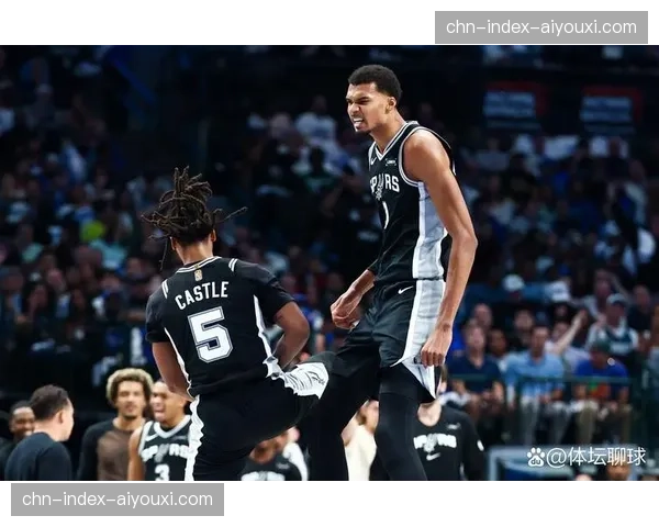 灰熊替补阵容贡献 肯纳德与琼斯提供稳定输出保持领先优势